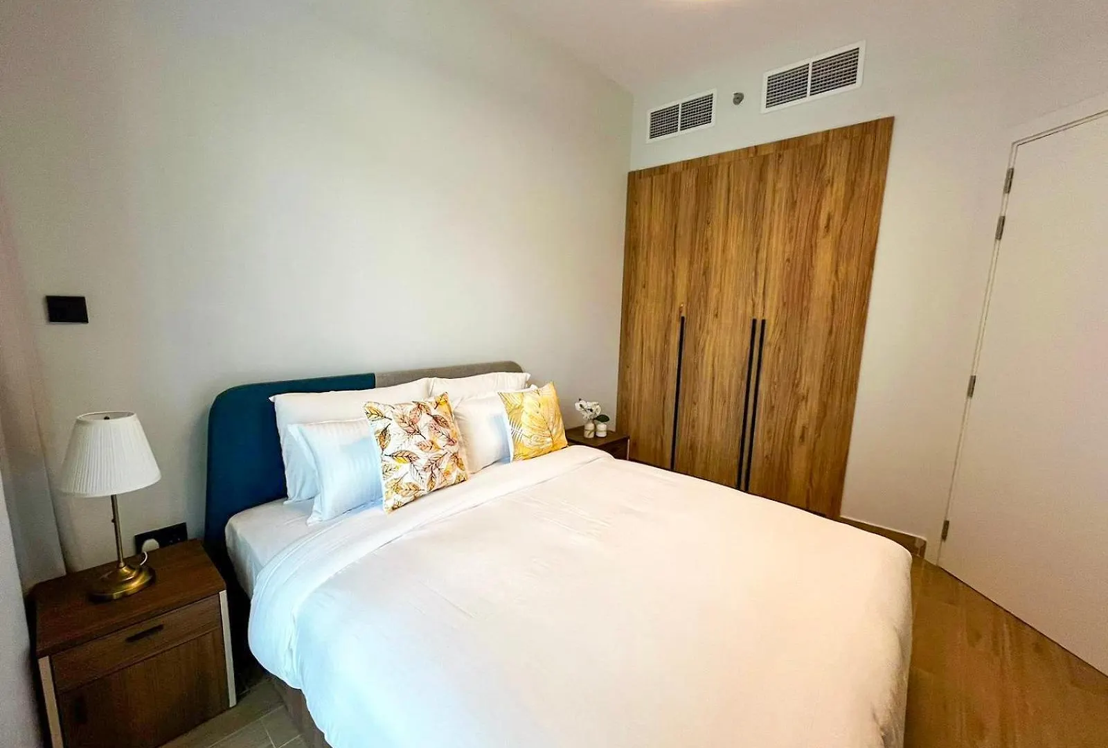 Central Stay 1 Bed Junior Near Cleveland And Abu Dhabi Mall Appartement