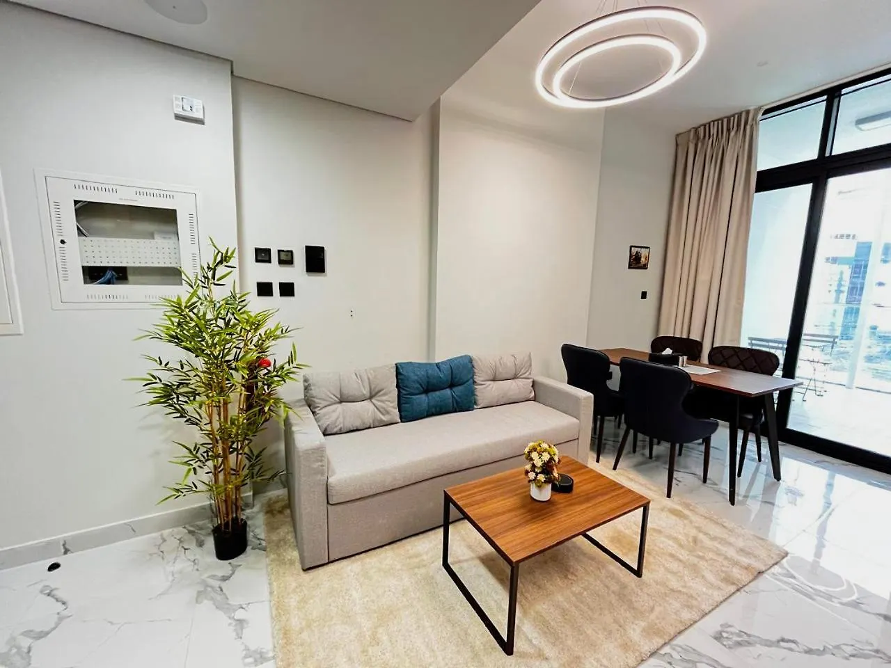 Central Stay 1 Bed Junior Near Cleveland And Abu Dhabi Mall 0*,  Émirats arabes unis